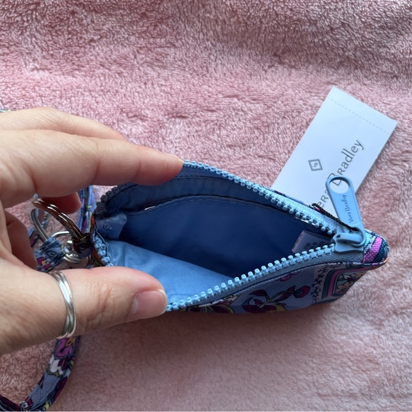 NWTđź’™Vera Bradley Zip-ID & Lanyard Lisbonđź’™ - Picture 5 of 7